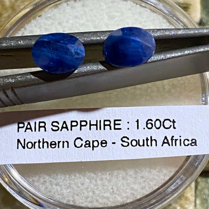 SAPPHIRE CORUNDUM NATURAL GEMSTONES : PAIR FROM NORTHERN CAPE, SOUTH AFRICA 1.60Ct MFG5495