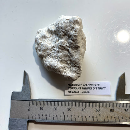 "MASSIVE" MAGNESITE : CURRANT MINING DISTRICT, NEVADA, U.S.A. 49g MF5219