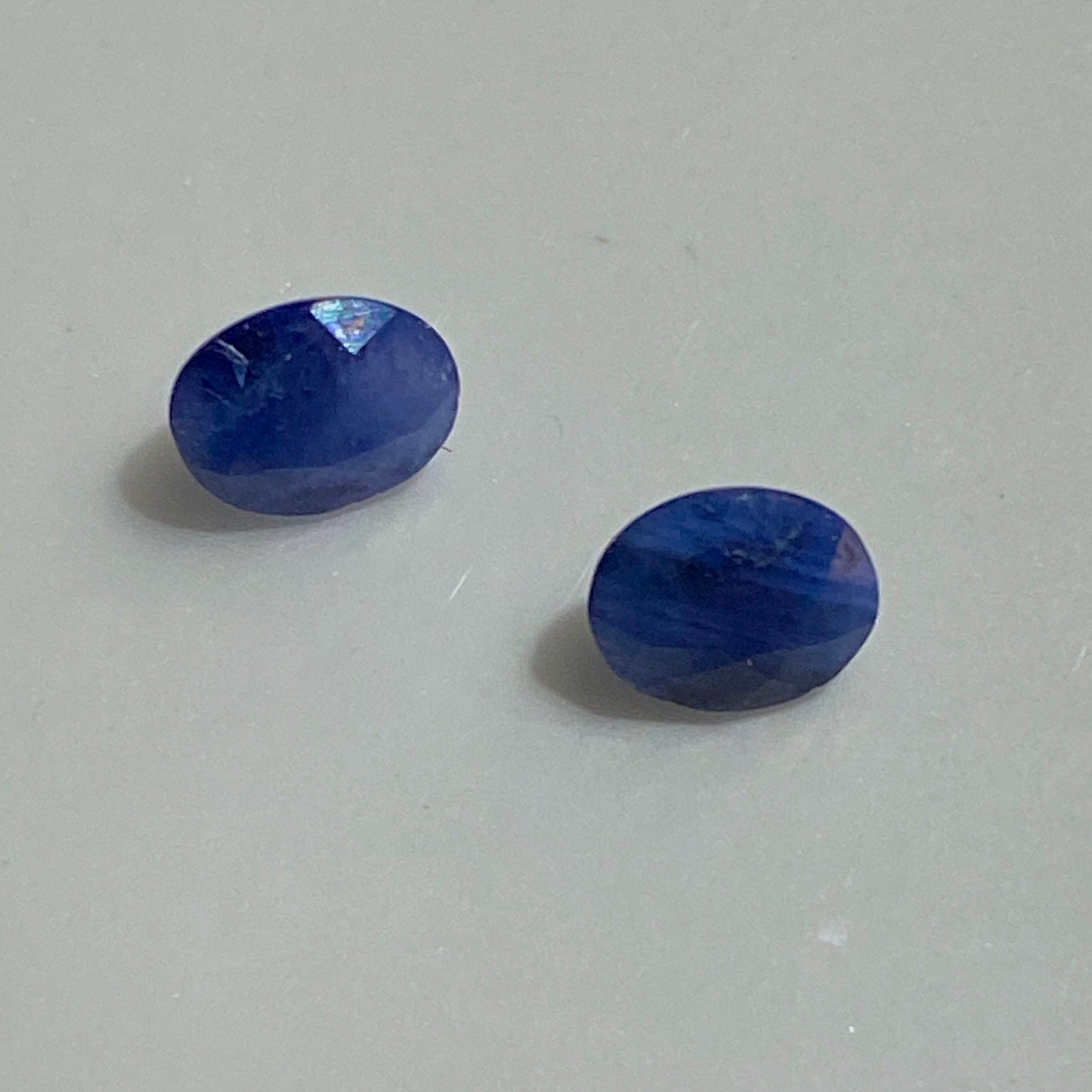 SAPPHIRE CORUNDUM NATURAL GEMSTONES : PAIR FROM NORTHERN CAPE, SOUTH AFRICA 1.60Ct MFG5495