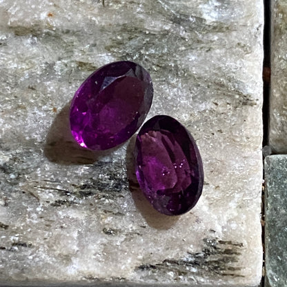 ALMANDINE GARNET NATURAL GEMSTONES x PAIR : HARTS RANGE, NORTHERN TERRITORY, AUSTRALIA 1.92Ct MFG5494Y, AUSTRALIA