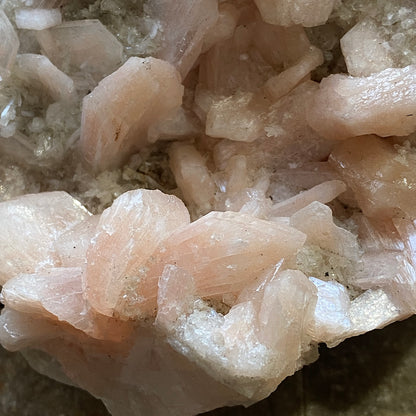 STILBITE : MAHADORI QUARRY, SINNAR, NASHIK, MAHARASHTRA, INDIA 753g MF 5221