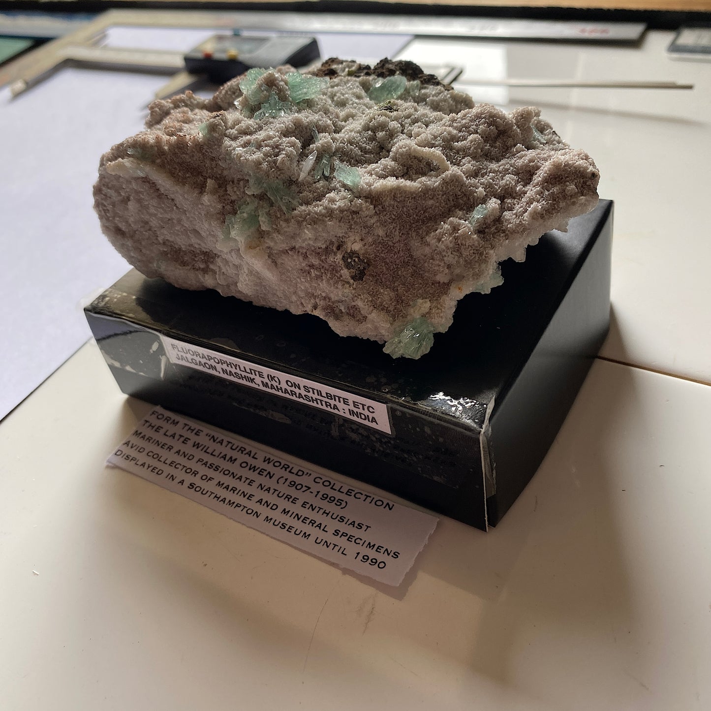 FLUORAPOPHYLLITE(K) ON STILBITE - JALGAON, NASHIK, INDIA 302g MF4439