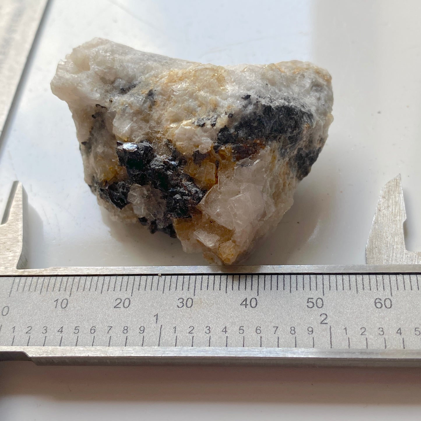 SPHALERITE WITH MINOR FLUORITE/GALENA ETC, SMALLCLEUGH MINE, CUMBRIA 64g MF2027