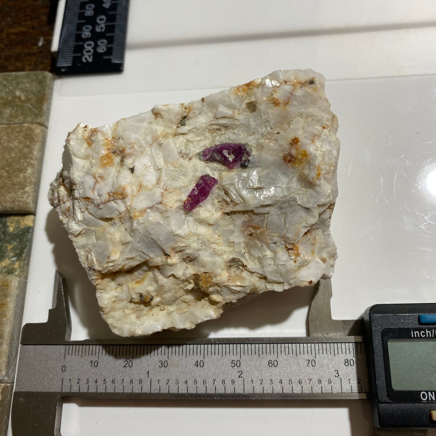 RUBY CORUNDUM ON MARBLE MATRIX : ALIABAD MARBLES, NAGAR, PAKISTAN 215g MF1531