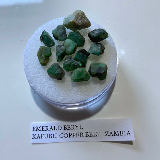 EMERALD BERYL x 14 : KAFUBU, COPPER BELT PROVINCE, ZAMBIA. 22.80Ct [4g+] MF5225