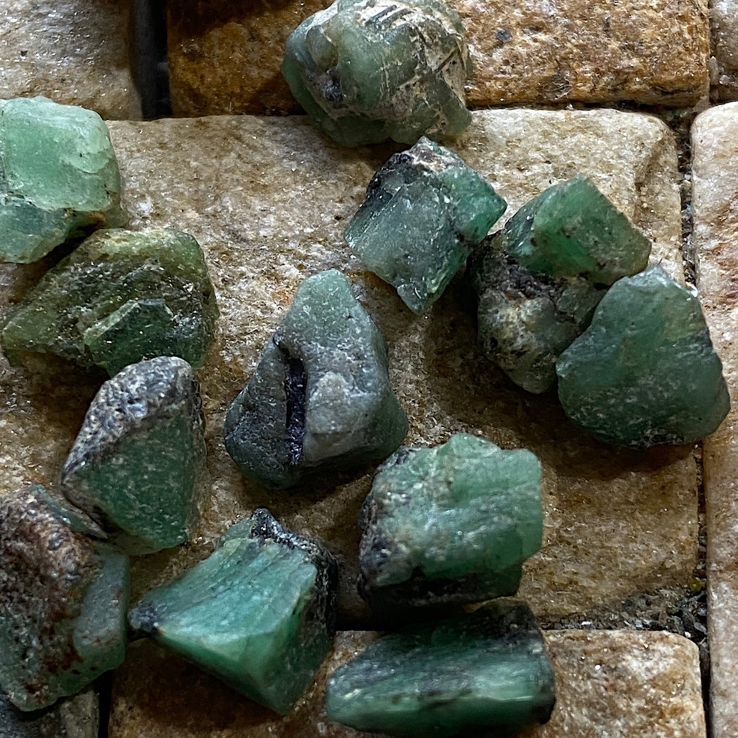 EMERALD BERYL x 14 : KAFUBU, COPPER BELT PROVINCE, ZAMBIA. 22.80Ct [4g+] MF5225
