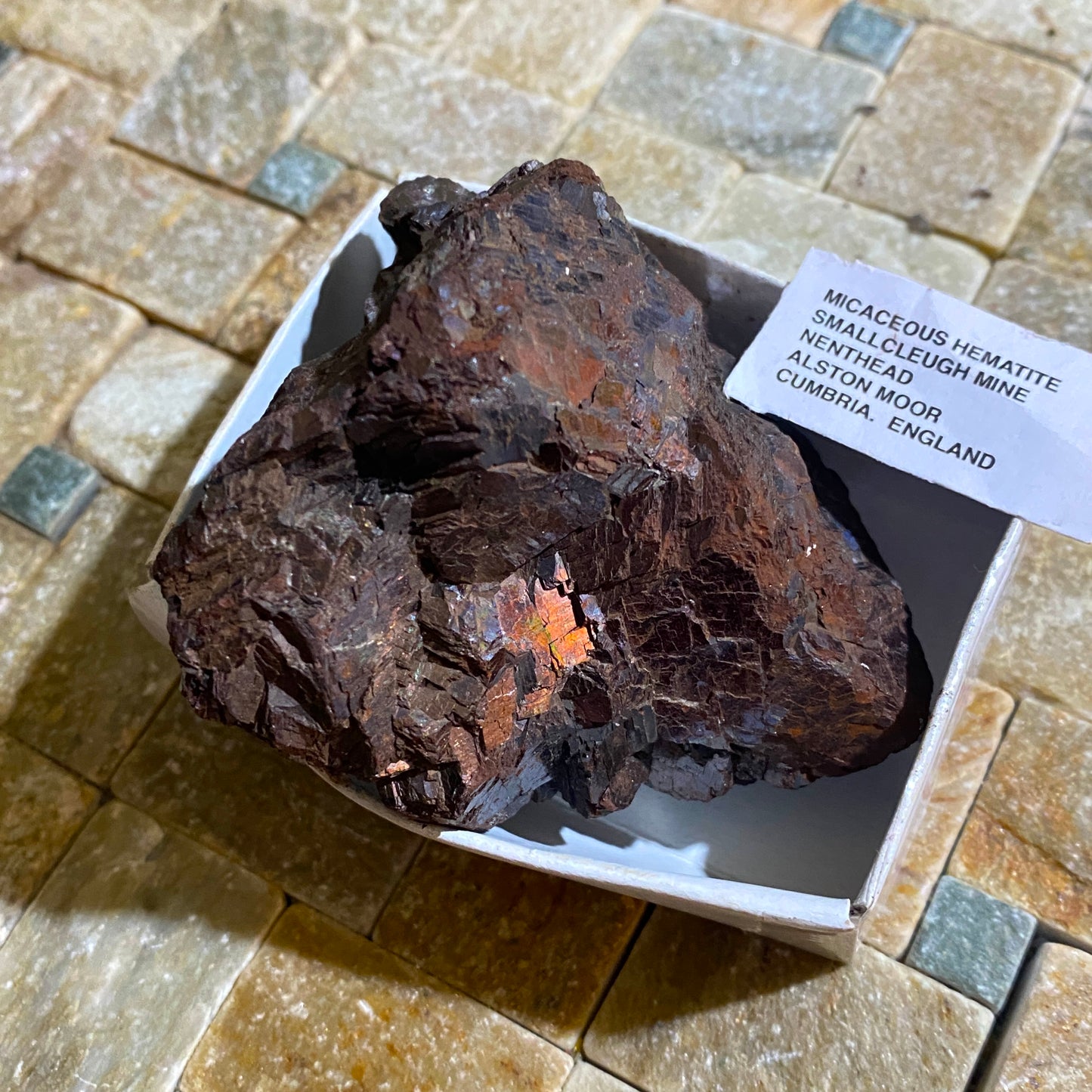 MICACEOUS HEMATITE : SMALLCLEUGH MINE, NENTHEAD, CUMBRIA, ENGLAND 241g MF1502