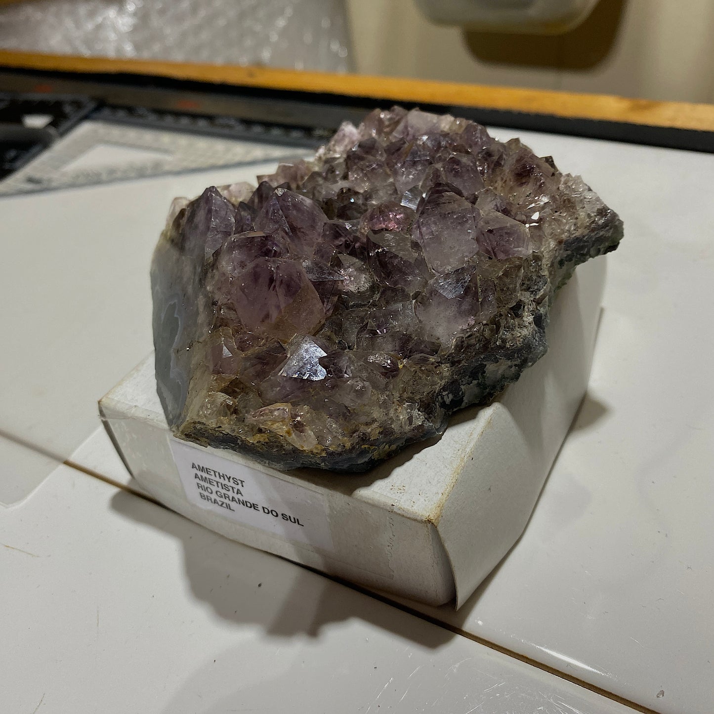 AMETHYST QUARTZ CRYSTAL ASSEMBLAGE.  AMETISTA, BRAZIL 343g MF1516