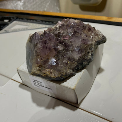 AMETHYST QUARTZ CRYSTAL ASSEMBLAGE.  AMETISTA, BRAZIL 343g MF1516