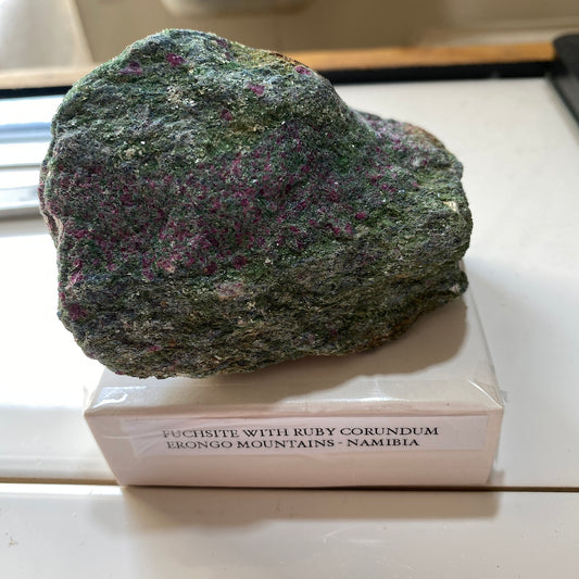 FUCHSITE WITH RUBY CORUNDUM : ERONGO MOUNTAINS, NAMIBIA 329g. MF5230