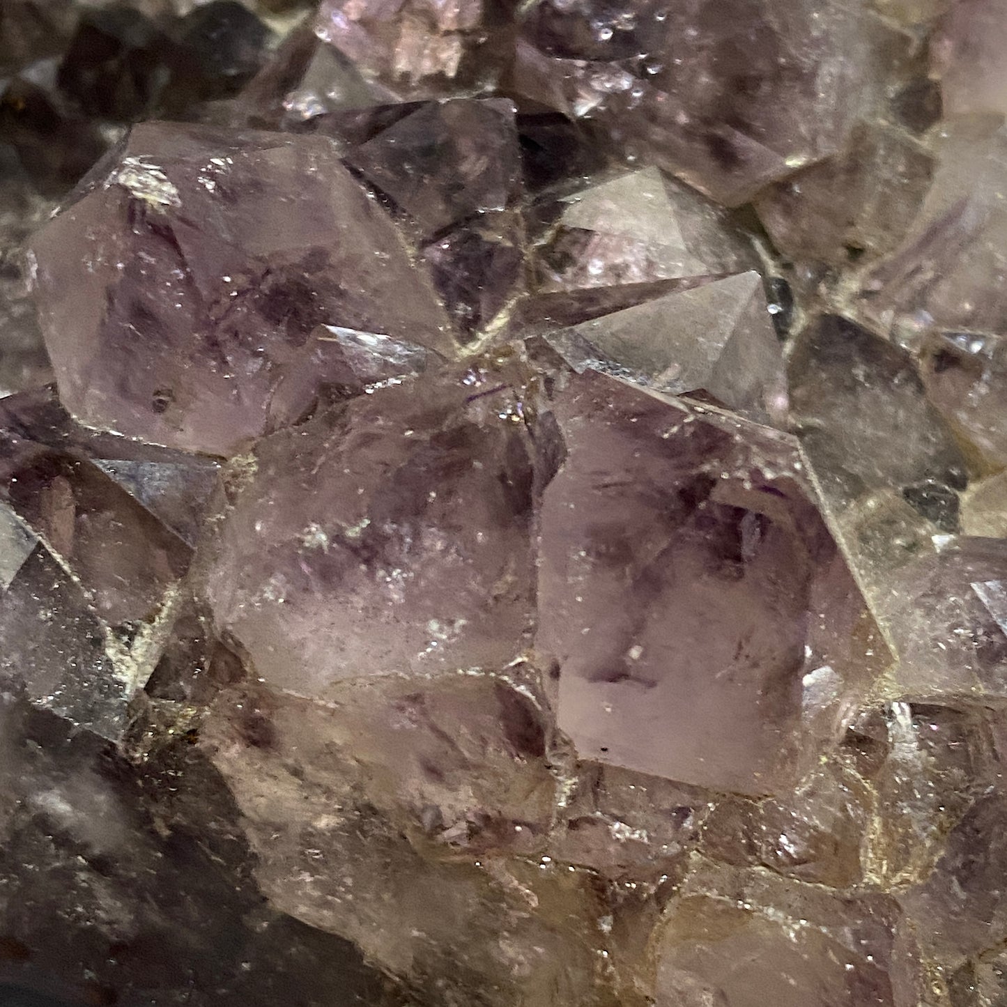 AMETHYST QUARTZ CRYSTAL ASSEMBLAGE.  AMETISTA, BRAZIL 343g MF1516