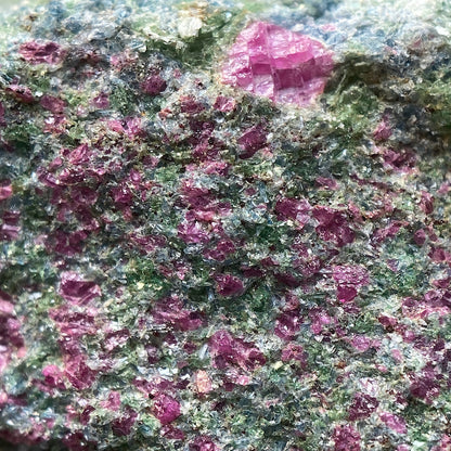 FUCHSITE WITH RUBY CORUNDUM : ERONGO MOUNTAINS, NAMIBIA 329g. MF5230