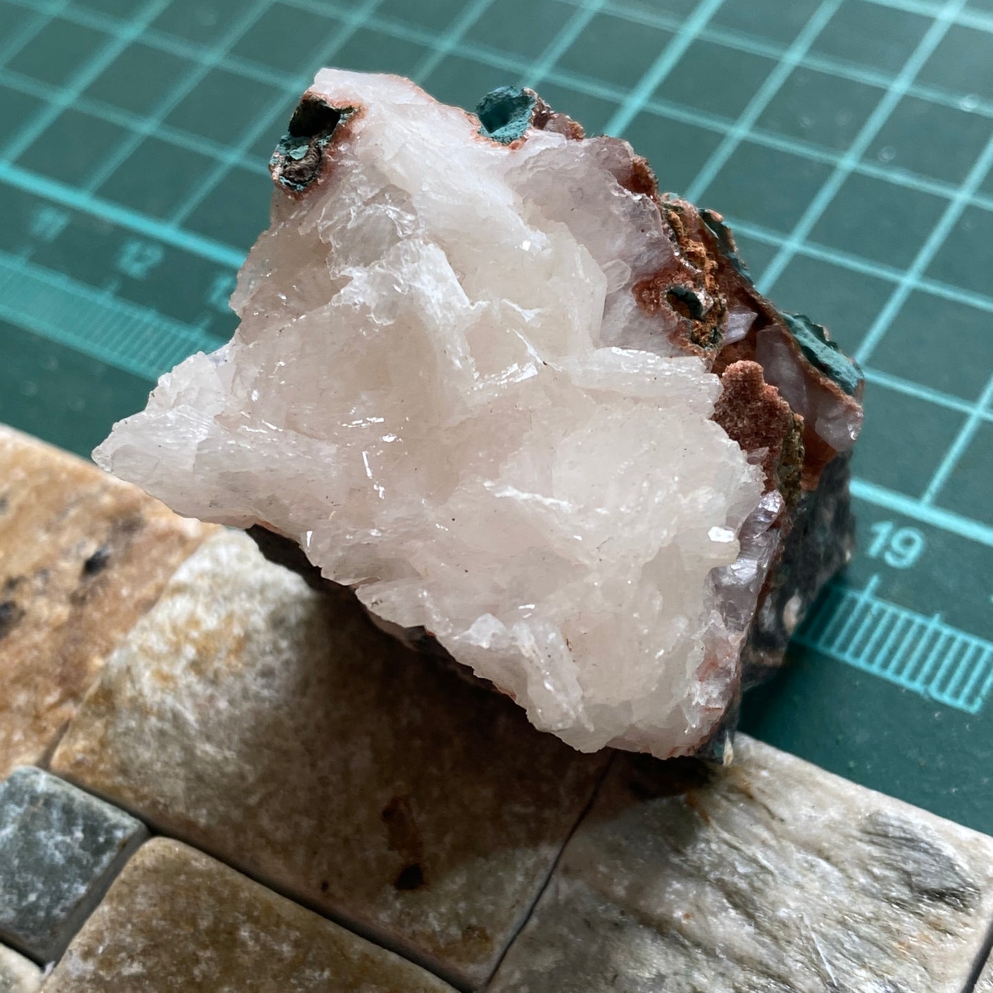 STILBITE - PASHHAN QUARRY,PUNE, MAHARASHTRA, INDIA  44g. MF4224