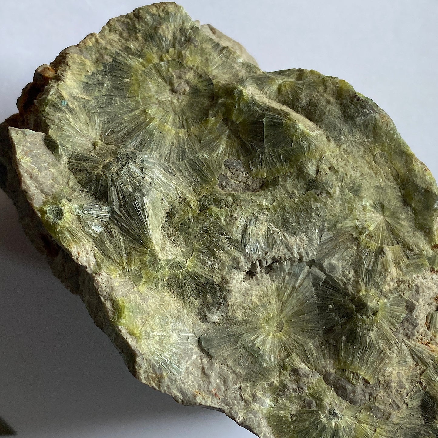 WAVELLITE - MAULDIN MOUNTAIN, MONTGOMERY COUNTY, ARKANSAS, U.S.A. LARGE 468g  MF6894