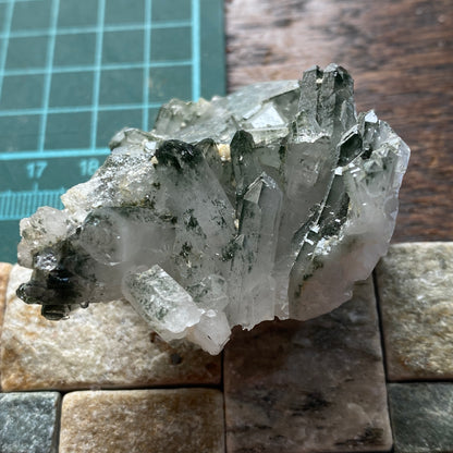 QUARTZ/CHLORITE DU DISTRICT DE KHARAN, PAKISTAN 100g MF6891