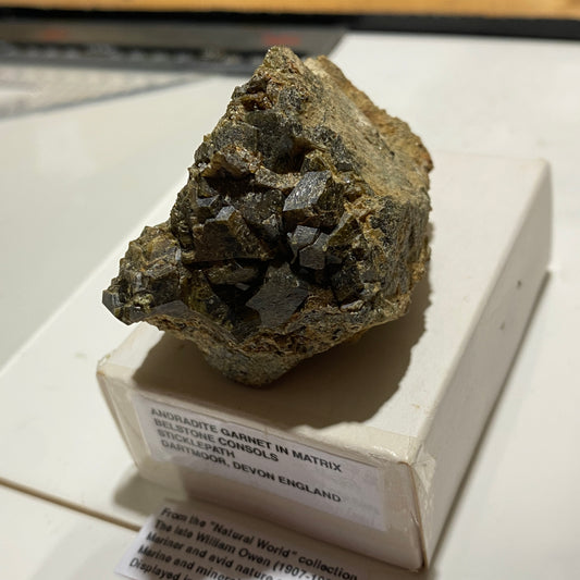 ANDRADITE GARNET, BELSTONE CONSOLS, DARTMOOR, DEVON 117g MF1575