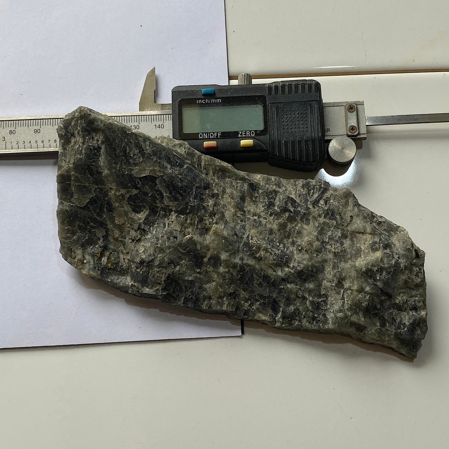 ANORTHITE [LABRADORITE] FELDSPAR - YLAMAA, FINLAND 185g MF6817