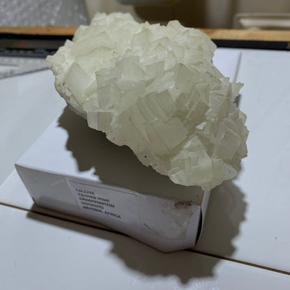 BEAUTIFUL CALCITE CRYSTAL ASSEMBLAGE FROM TSUMEB MINE, NAMIBIA 468g MF1570