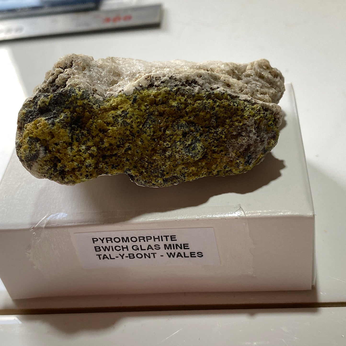 PYROMORPHITE : BWICH GLAS MINE, TAL-Y-BONT, CEREDIGION, WALES, U.K. 83g MF5236