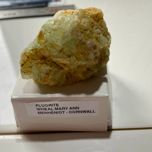FLUORITE : WHEAL MARY ANN, MENHENIOT, CORNWALL, ENGLAND 83g MF5241