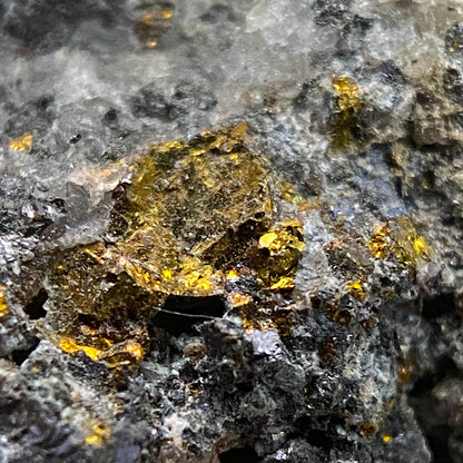 CALCITE/CHALCOPYRITE ETC FROM CHICLA MINING DISTRICT, PERU 140g MF1513