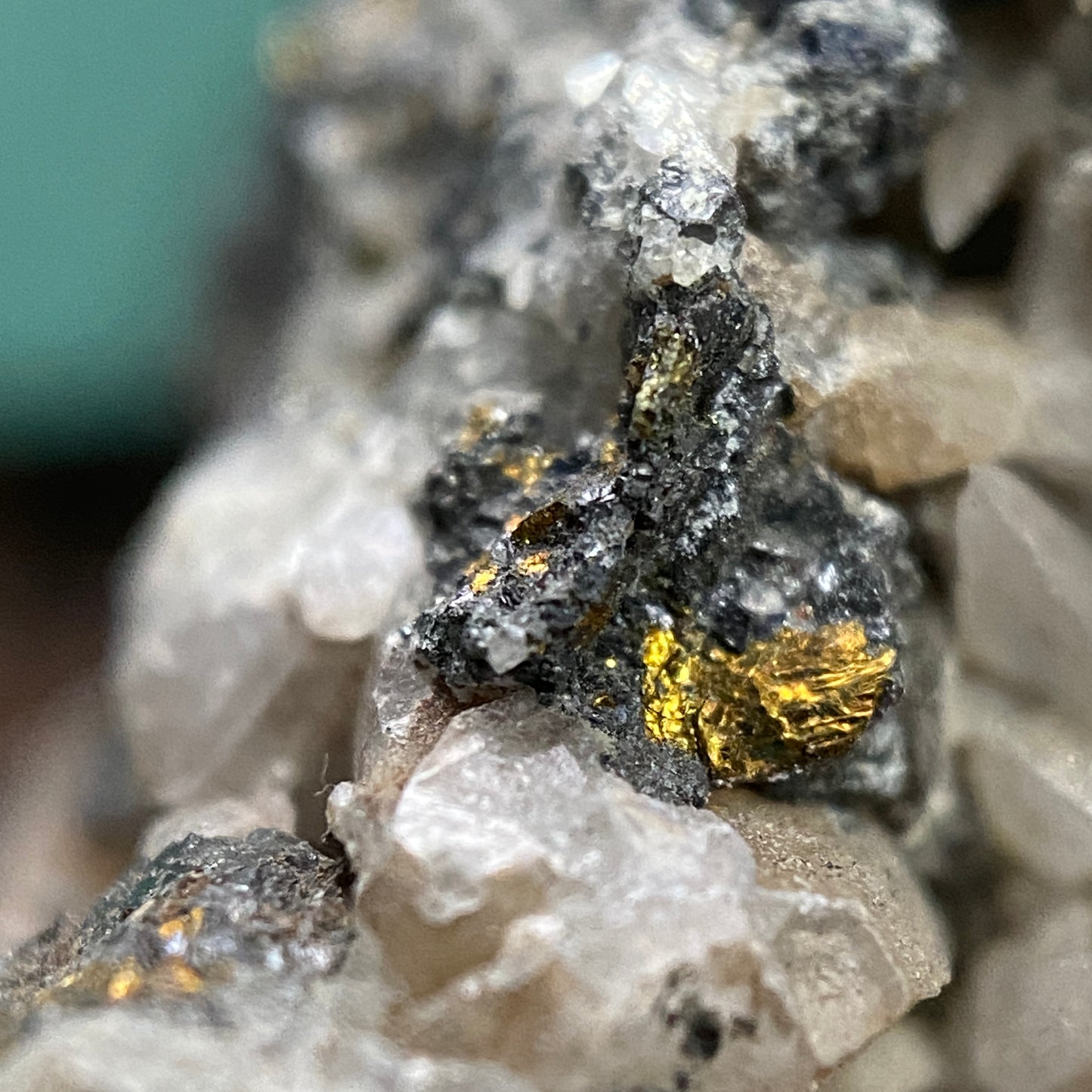 CALCITE/CHALCOPYRITE ETC FROM CHICLA MINING DISTRICT, PERU 140g MF1513