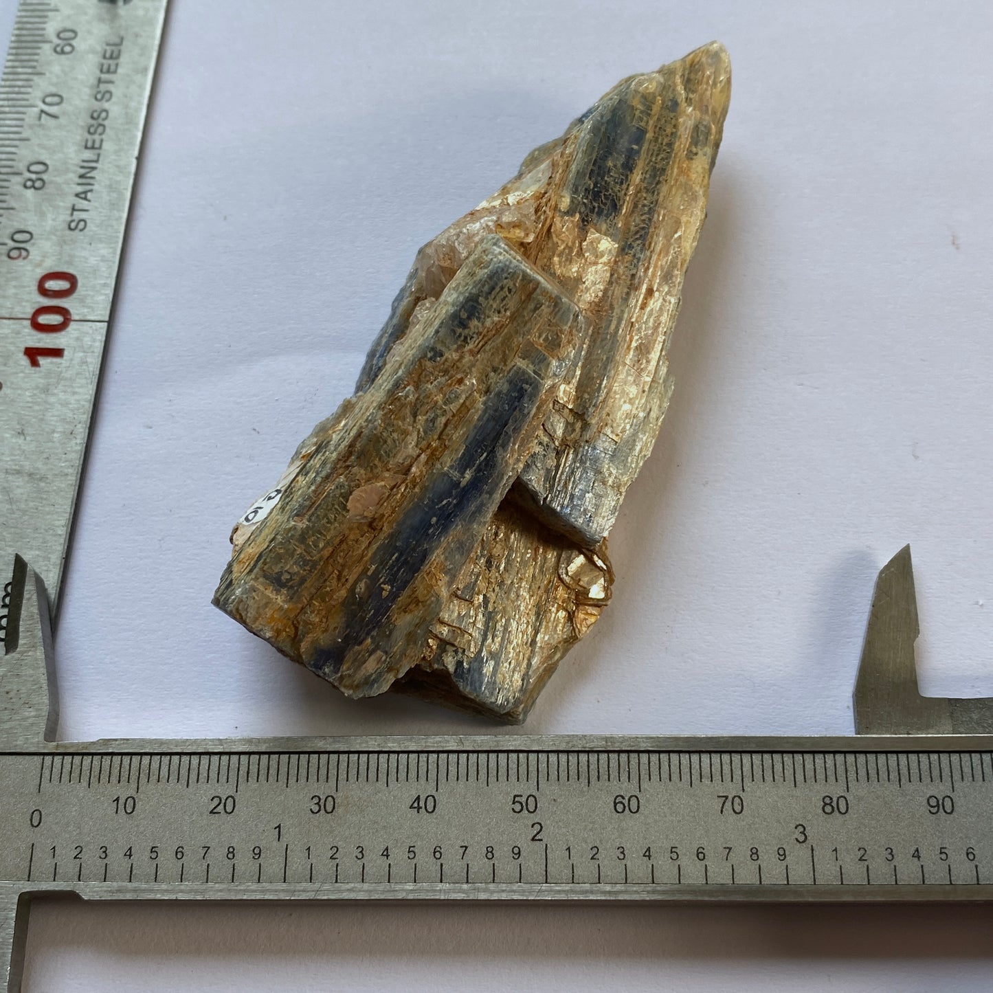 KYANITE FROM SOROYA, HASVIK, NORWAY. 92g MF2046