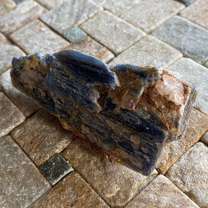 KYANITE FROM SOROYA, HASVIK, NORWAY. 92g MF2046