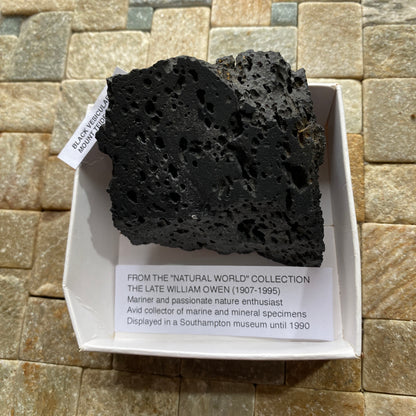 VESICULAR LAVA : MOUNT TEIDE, TENERIFE, SPAIN  118g MF5242