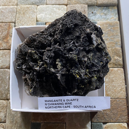 MANGANITE [ETC] : N'CHWANING MINE, NORTHERN CAPE, SOUTH AFRICA 197g MF5245