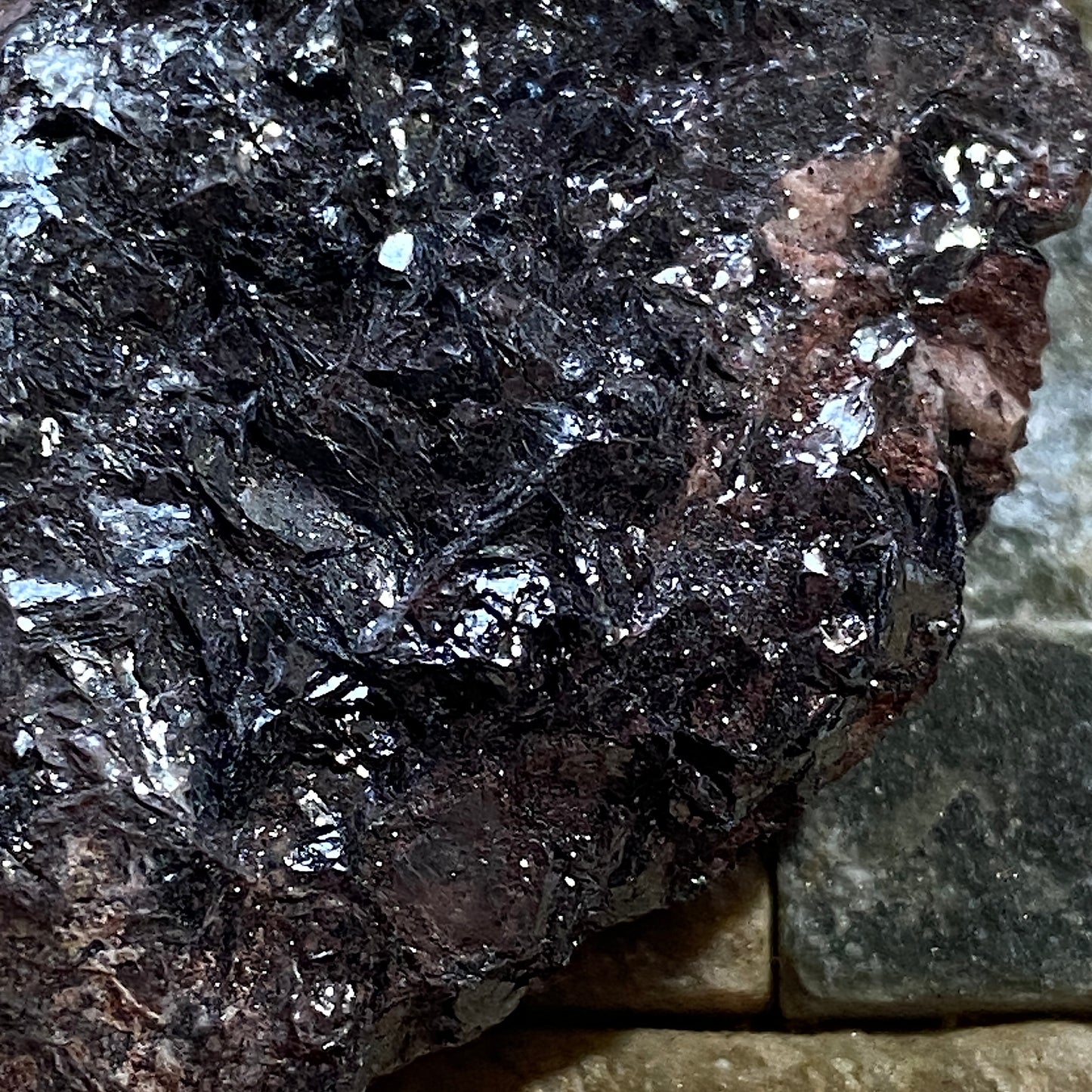 MICACEOUS HEMATITE [SPECULARITE] : FLORENCE MINE, CUMBRIA. 36g MF1697