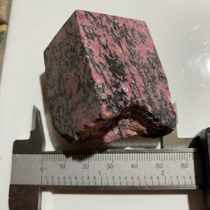 RHODONITE : SAN MARTIN MINE, ANCASH, PERU  144g MF1698