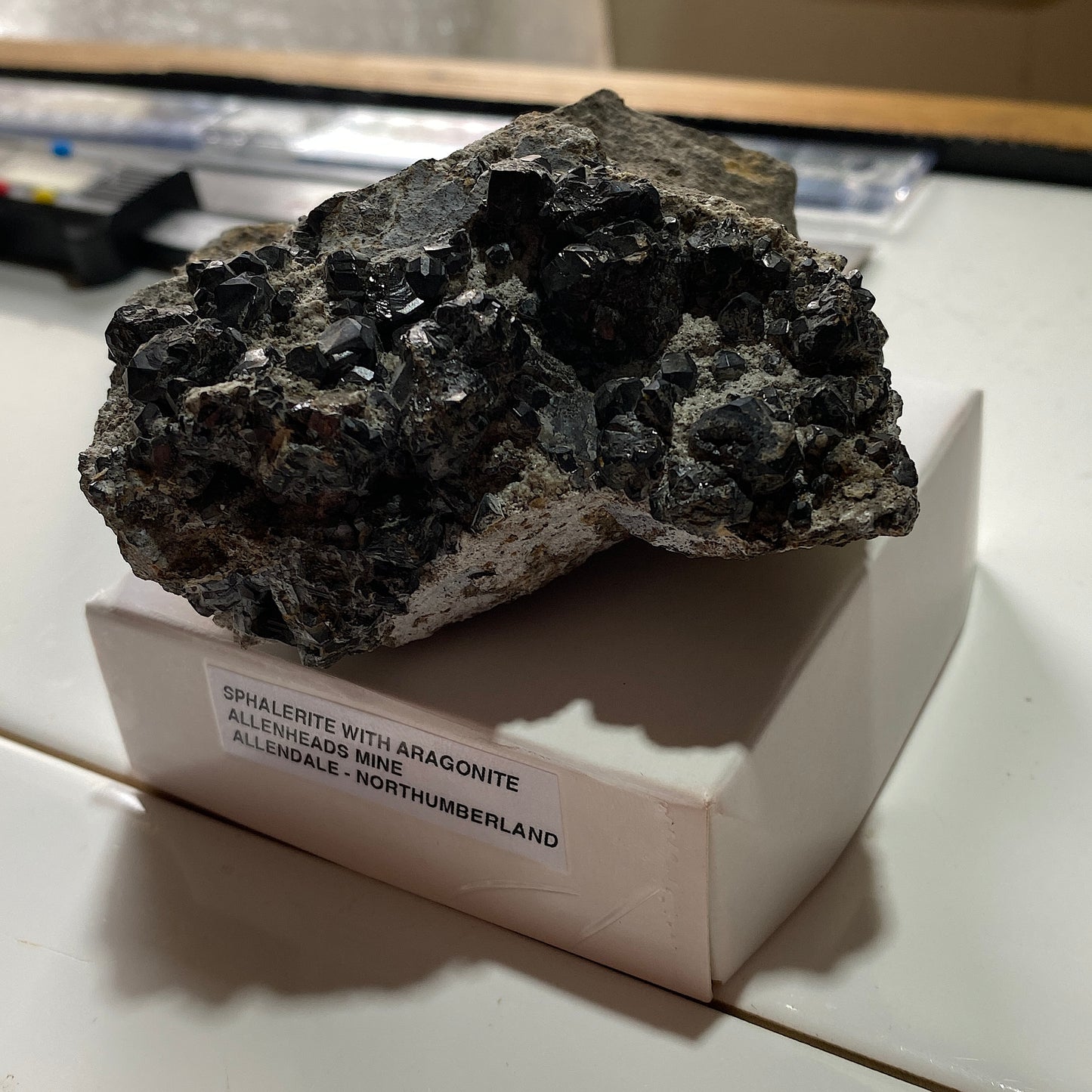 SPHALERITE [WITH ARAGONITE] : ALLENHEADS MINE, ALLENDALE, NORTHUMBERLAND 289g MF5252