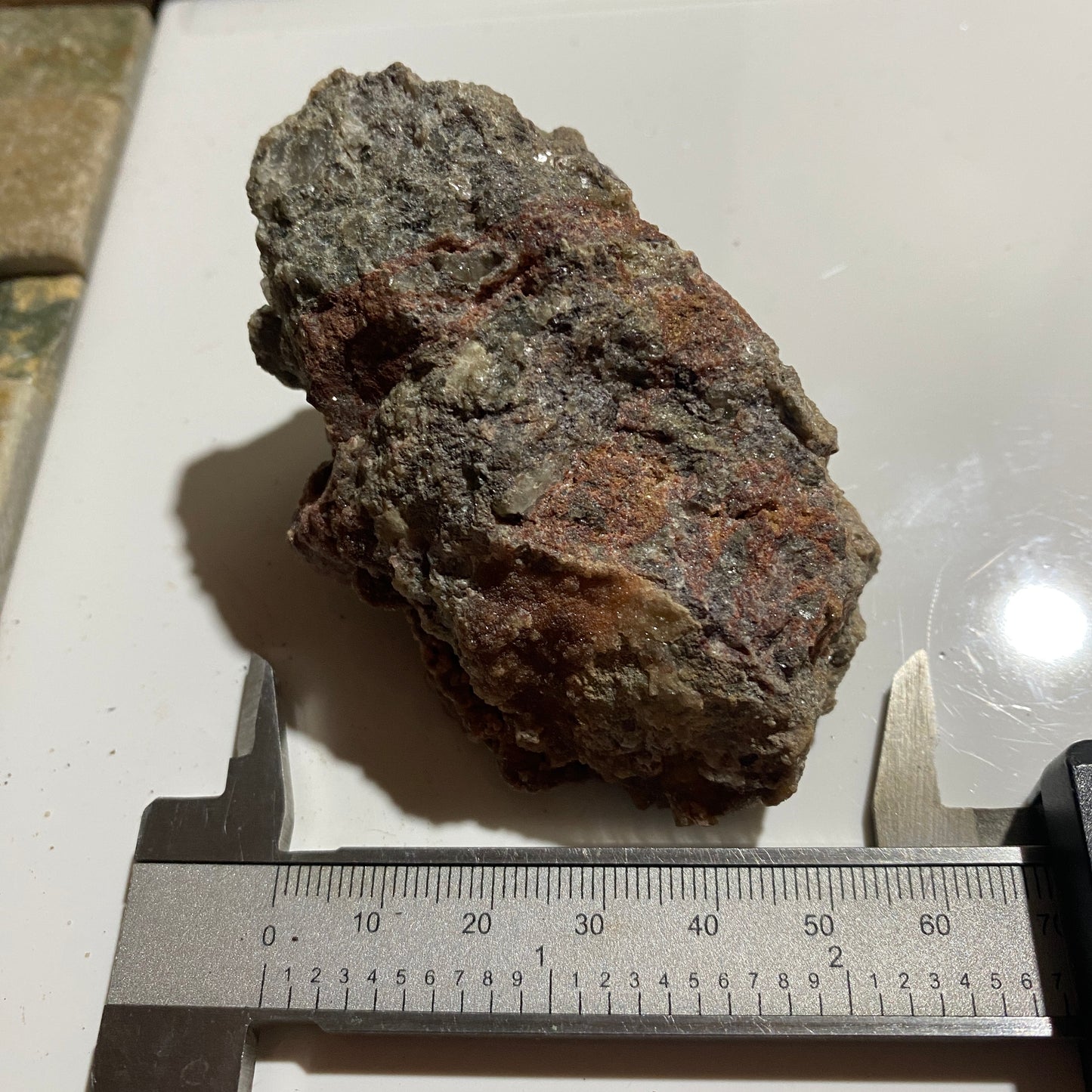 FRANCOLITE [FLUORAPATITE]  ETC : GUNNISLAKE CLITTERS MINE, CALSTOCK, CORNWALL 158g MF1631