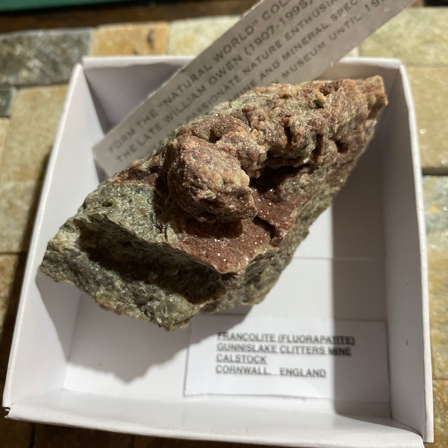 FRANCOLITE [FLUORAPATITE]  ETC : GUNNISLAKE CLITTERS MINE, CALSTOCK, CORNWALL 158g MF1631