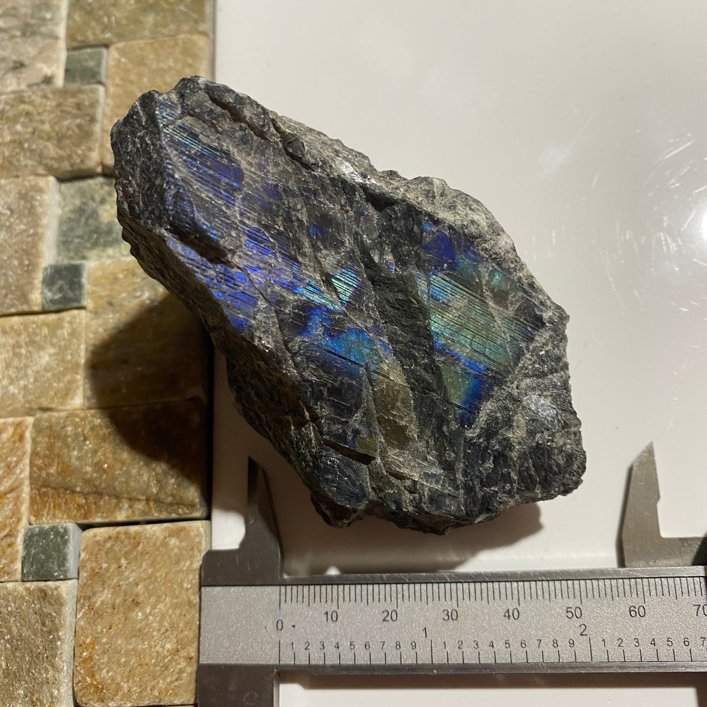 LABRADORITE FROM YLAMAA SPECTROLITE QUARRIES, SOUTH KARELIA, FINLAND 248g MF1683