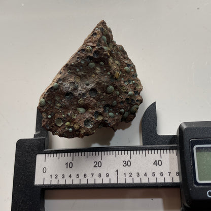 AMYGDALOIDS IN LIMONITE : KEWEENAW PENINSULA, MICHIGAN, U.S.A. 24g MF5255