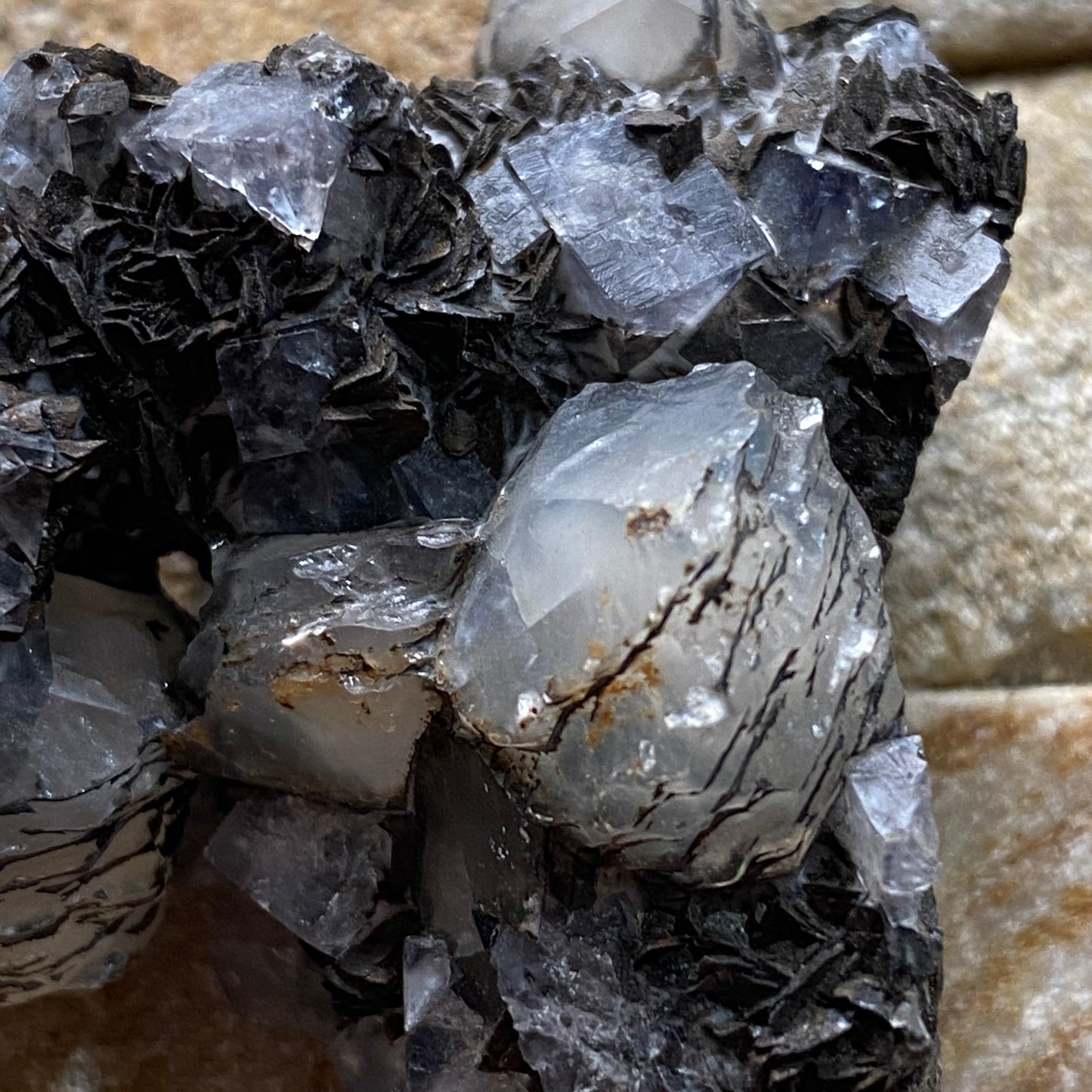FLUORITE WITH CALCITE [ETC] : RARE SPECIMEN FROM MIXON MINE, STAFFORDSHIRE 39g MF5256