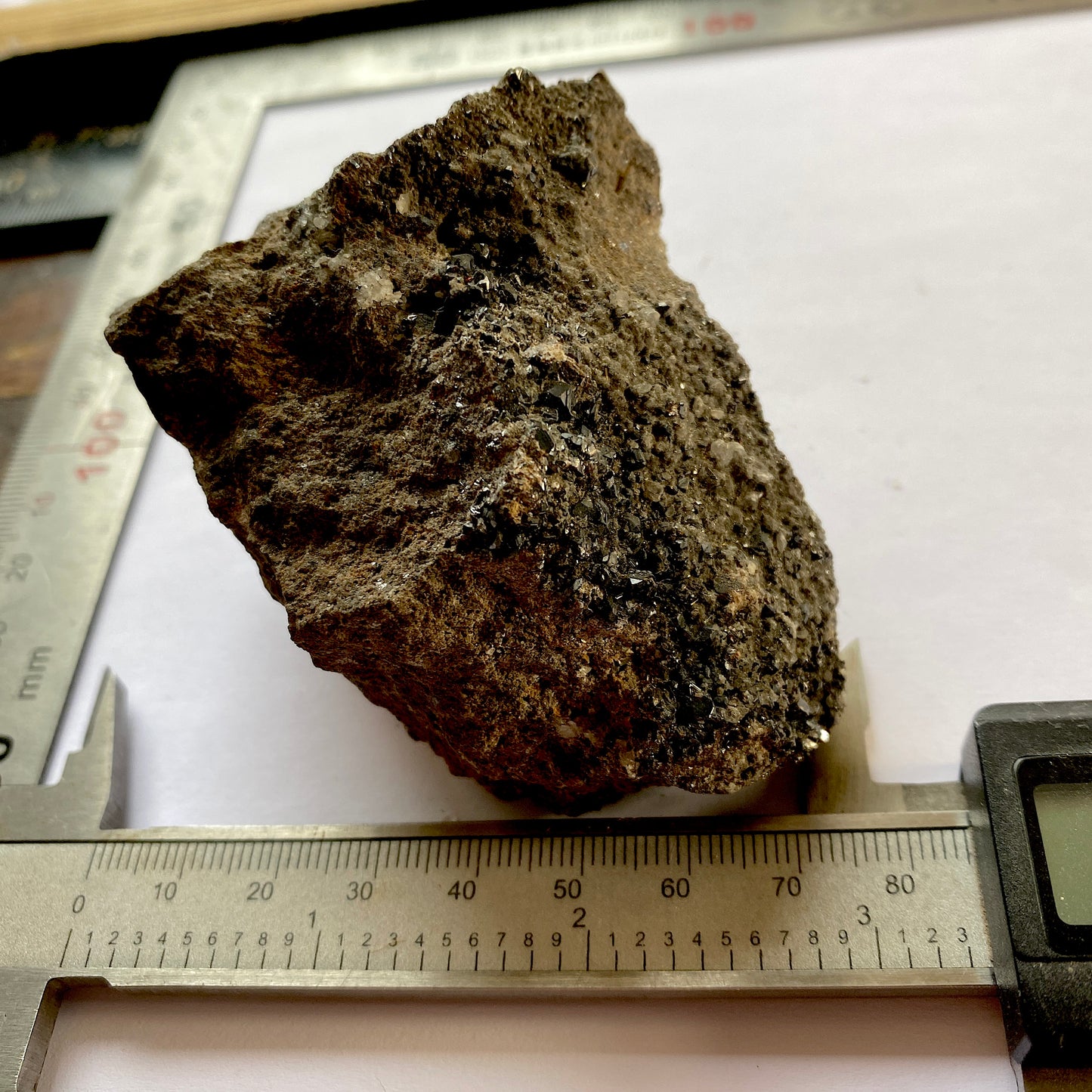 MAGNETITE CRYSTALS ON MATRIX - HAYTOR MINE, DARTMOOR, DEVON, ENGLAND 212g MF2063