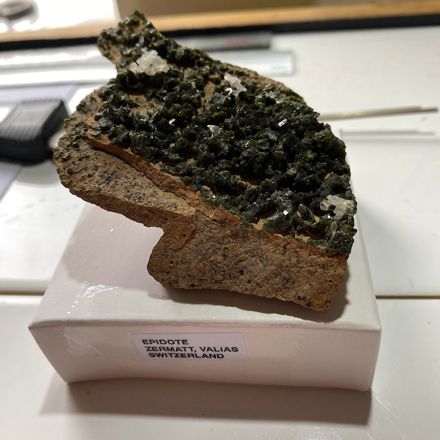 EPIDOTE - POLLUX, GORNER GLACIER, ZERMAT, VALAIS, SWITZERLAND
