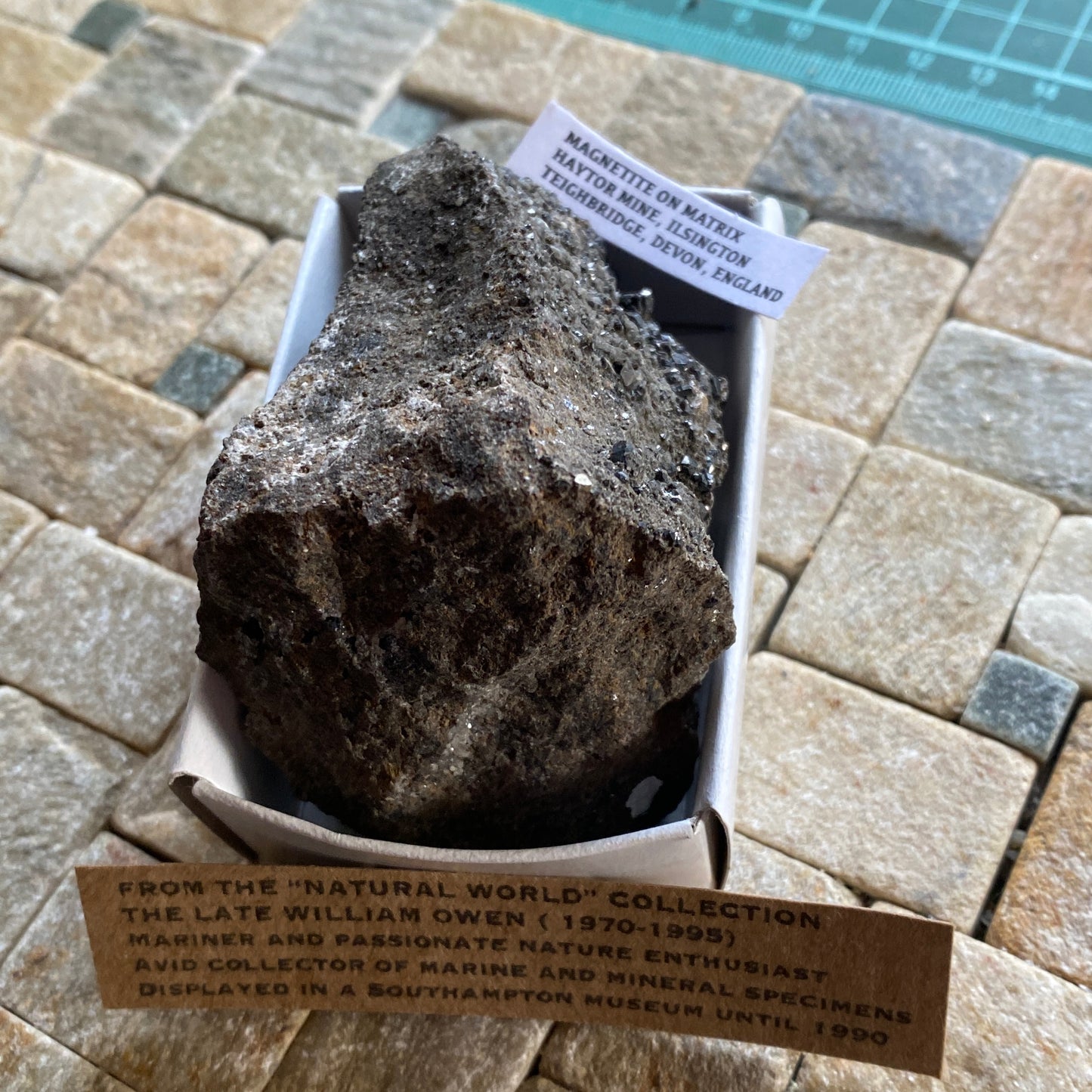 MAGNETITE CRYSTALS ON MATRIX - HAYTOR MINE, DARTMOOR, DEVON, ENGLAND 212g MF2063