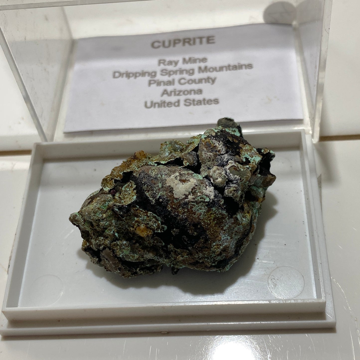 CUPRITE [ETC] : RAY MINE, DRIPPING SPRING MTS. PINAL CO. ARIZONA U.S.A. 18g MF1745