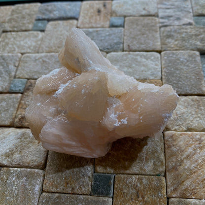 STILBITE : JALGAON, NASHIK, MAHARASHTRA, INDIA  101g MF1738