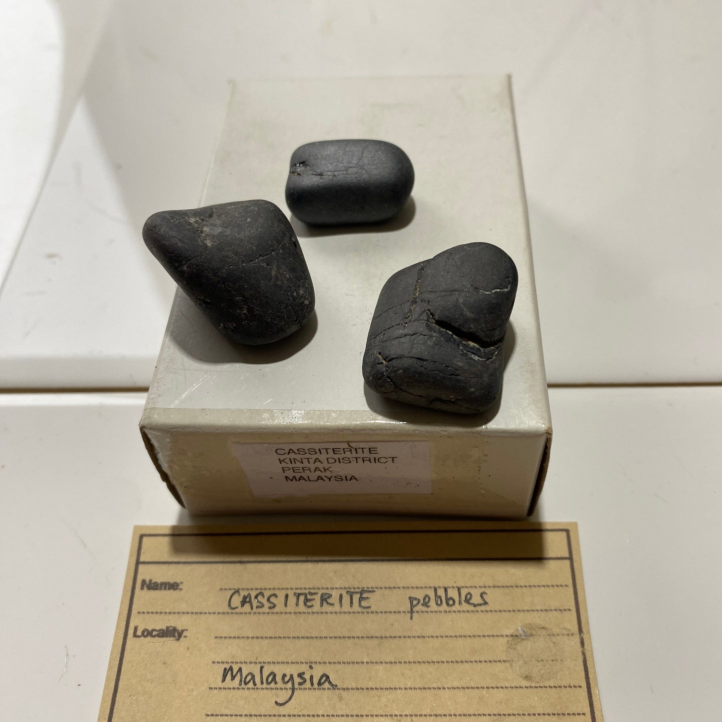 CASSITERITE ALLUVIAL TIN ORE : KINTA, PERAK, MALAYSIA 53g MF1710