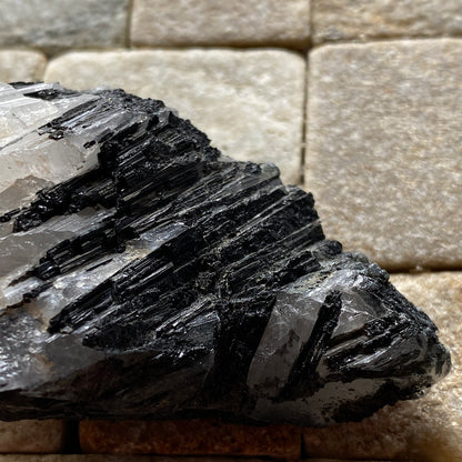 SCHORL TOURMALINE ON QUARTZ - GUILIN, GUANXI, CHINA. 56g MF6914