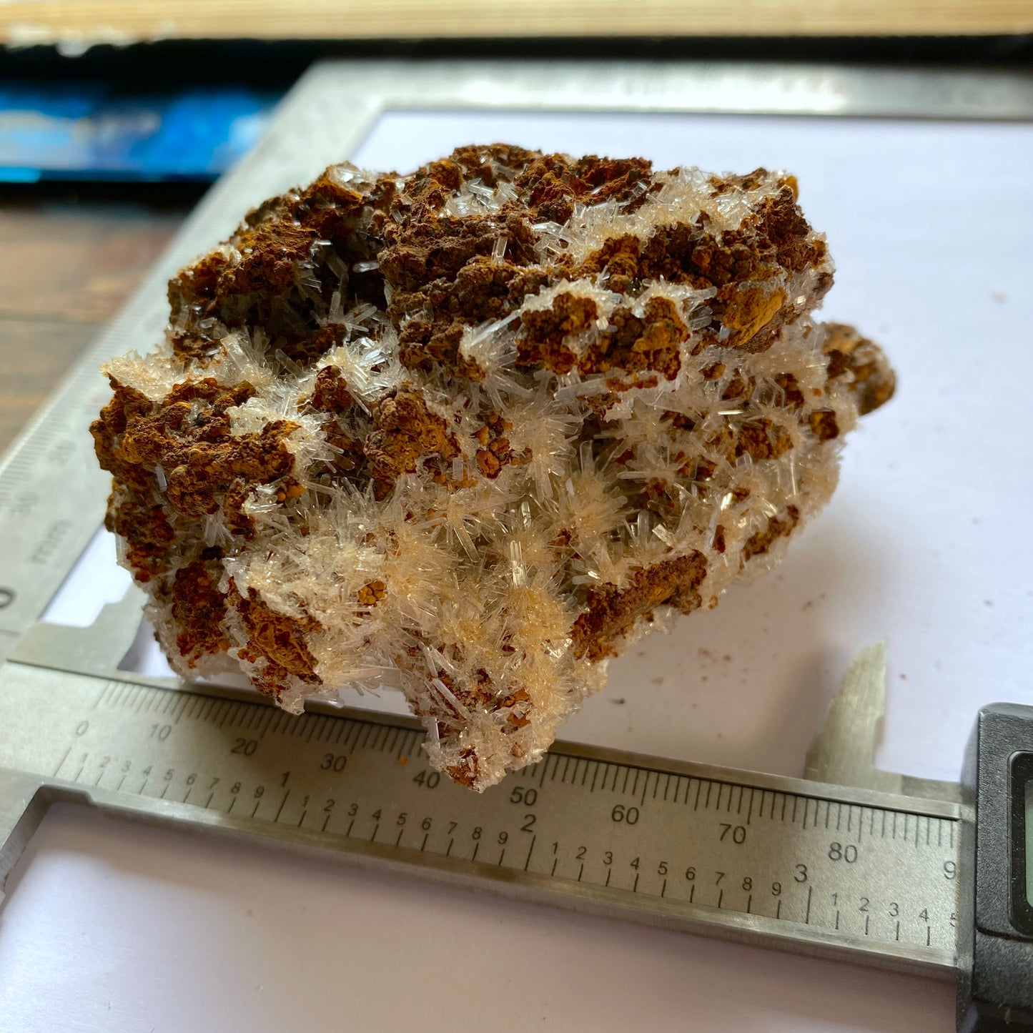 HEMIMORPHITE ON LIMONITE - OJUELA MINE, DURANGO, MEXICO. 142g MF2069