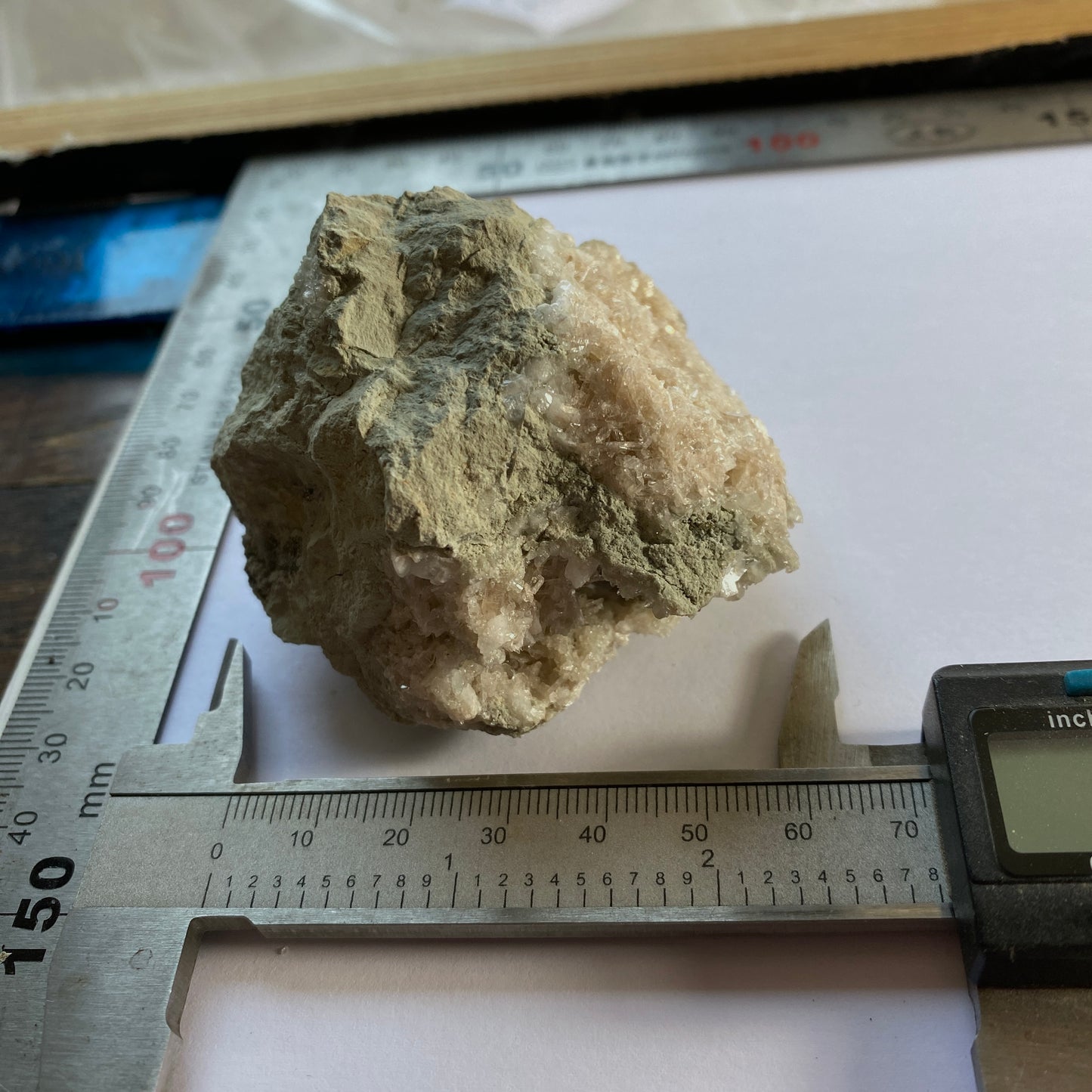 AROGONITE ON MATRIX - PANTAJO, SPAIN 160g MF2070