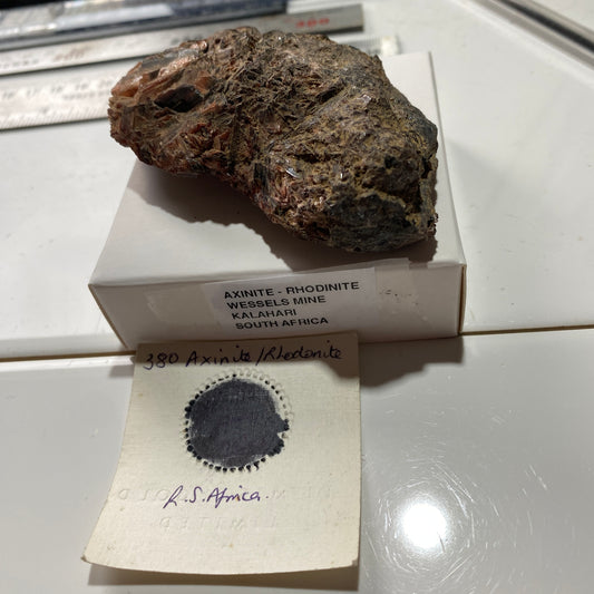 RARE SPECIMEN : AXINITE & RHODONITE - WESSELS MINE, NORTHERNCAPE, SOUTH AFRICA. 140g MF5268