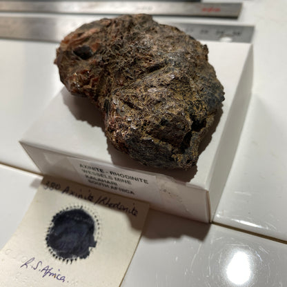 RARE SPECIMEN : AXINITE & RHODONITE - WESSELS MINE, NORTHERNCAPE, SOUTH AFRICA. 140g MF5268