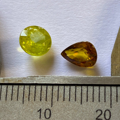 SPHENE [TITANITE] NATURAL MINED GEMSTONES x 2 FROM TORMIQ VALLEY, PAKISTAN MFG2220